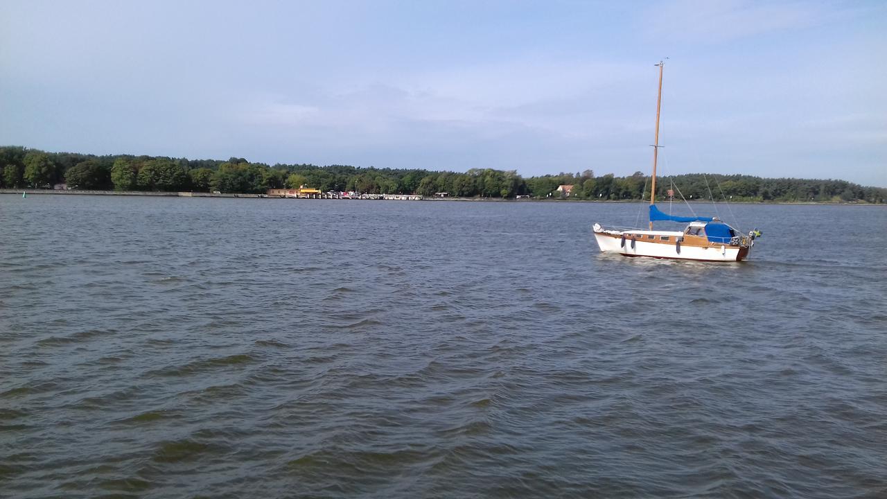"Om" Yacht Hotel Nida Bagian luar foto