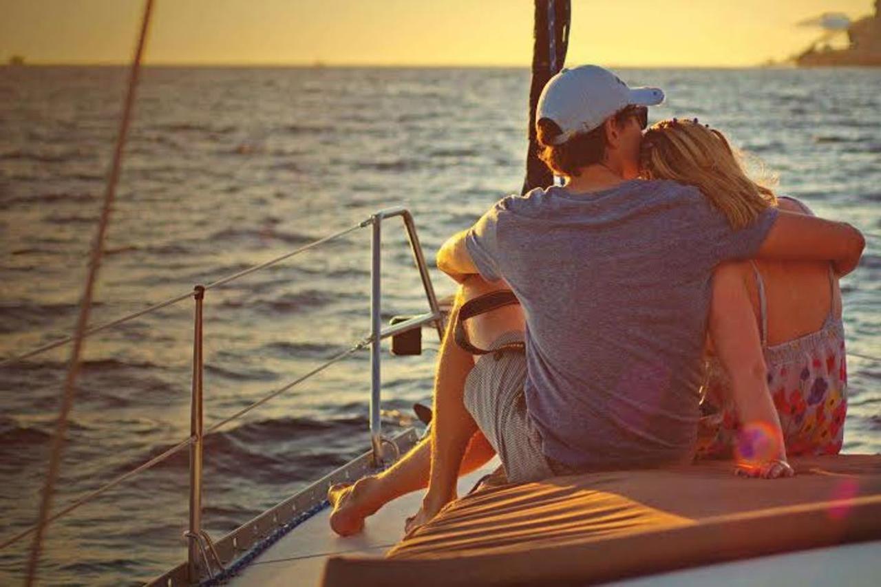 "Om" Yacht Hotel Nida Bagian luar foto